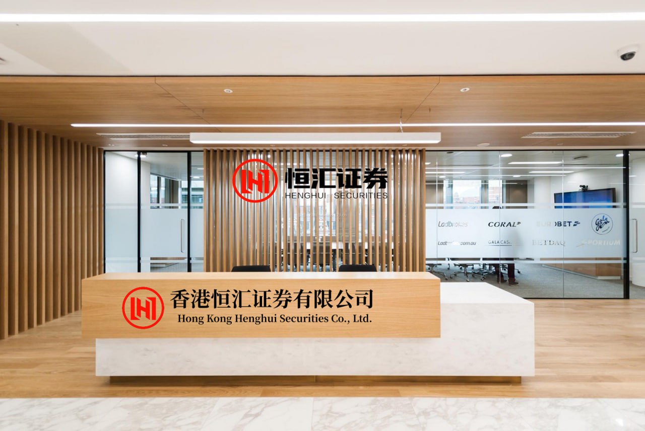 南盛配资官网 标普：银行对人工智能的应用将很快影响它们信用评级